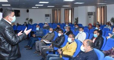عقد أول امتحان لمحو أمية عمال الخدمات المعاونة بديوان عام الإسكندرية