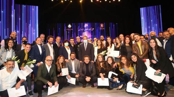 وزيرا الثقافة والسياحة والآثار يفتتحان الدورة الثانية من مهرجان دندرة للموسيقى والغناء