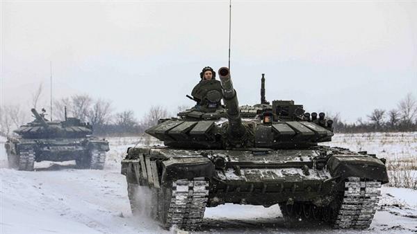 القوات الروسية تعيد تمركزها في ضواحي كييف