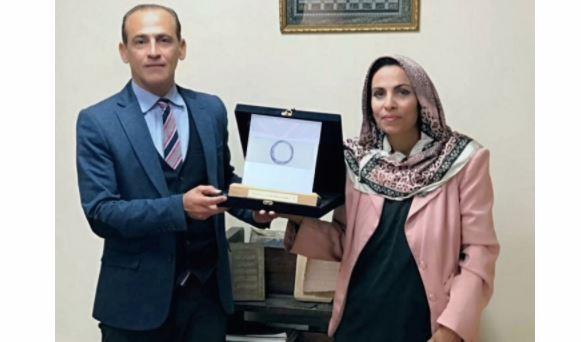 وزارة الثقافة تكرم الإعلامية رضا الكرداوي 