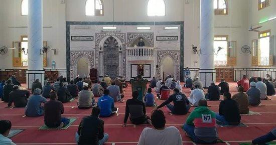 محافظ دمياط تبحث خطة تطهير وتعقيم المساجد لـ شهر رمضان 