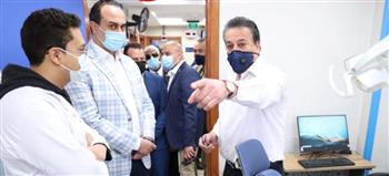   ​ عبدالغفار يتفقد عددا من المستشفيات ووحدات طب الأسرة بجنوب سيناء