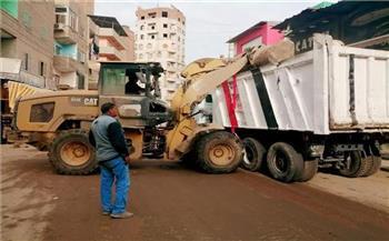 رفع 800 طن مخلفات من المقلب الوسيط بالمنيا