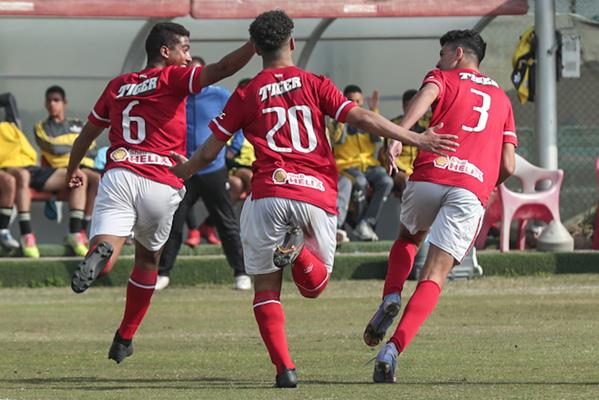 «أهلي ٢٠٠٦» يفوز على المقاولون العرب بثلاثية في بطولة الجمهورية