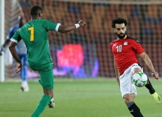 محمد صلاح يرد: «ليه مستواك فى المنتخب أقل من ليفربول؟»