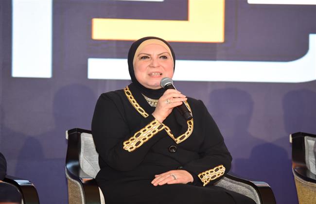 وزيرة الصناعة: استكمال ترفيق 20 منطقة صناعية بالصعيد.. و234 فرصة استثمارية