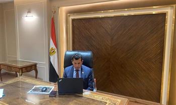   وزير الرياضة يعقد اجتماعًا مع قيادات الوزارة بالحي الحكومي بالعاصمة الادارية الجديدة