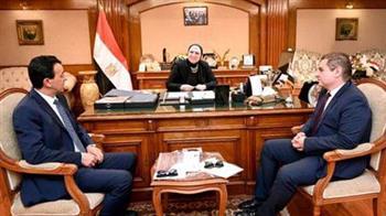 وزيرة التجارة والصناعة تلتقي مدير عام المنظمة العربية للتنمية الصناعية