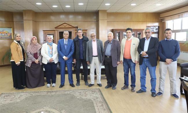 بدء فعاليات أعمال المدرسة الفلكية الأولى بجامعة جنوب الوادي