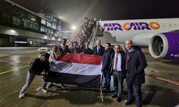   سفير مصر ببولندا يودع الطلاب قبل نقلهم إلى القاهرة