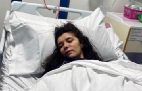 تعرضت غادة عادل لوعكة صحية ونقلها للمستشفى.. ونجلها يعلق «ادعوا لها»
