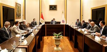   «عبد الغفار» يجتمع مع وكلاء الوزارة في 8 محافظات لمناقشة خطة العمل خلال الفترة المقبلة