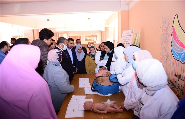 رئيس جامعة سوهاج يشارك في فعاليات اليوم الثاني للأسبوع البيئي الخامس