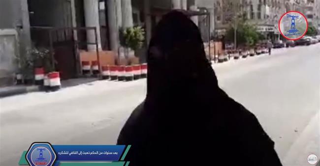 بعد سنوات من الحكم ذهبت إلى القاضي لتشكره.. فيديو