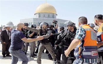   استشهاد فلسطيني برصاص الاحتلال قرب المسجد الأقصى واندلاع مواجهات عنيفة