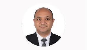 تحية عسكرية لشهداء الوطن في يوم الشهيد