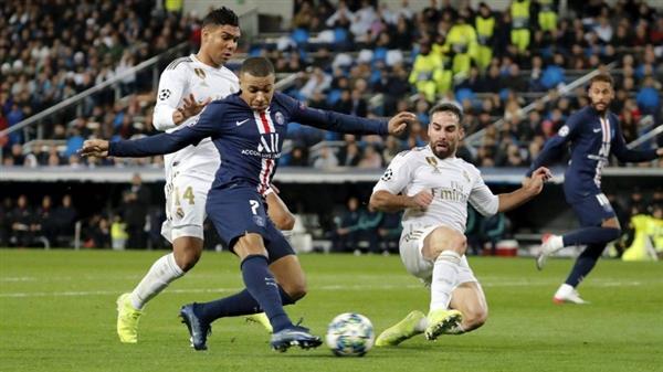 أنشيلوتي يعلن قائمة ريال مدريد لمواجهة باريس سان جيرمان في دوري الأبطال