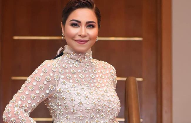 شيرين عبد الوهاب تهنيء السيدات وتحتفل باليوم العالمي للمرأة بمقطع فيديو لها
