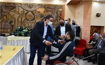محافظ الفيوم يكرم عدداً من المتميزين رياضياً من متحدي الإعاقة