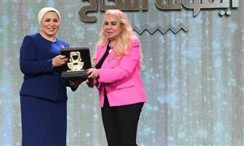 أول تعليق من سهير شلبى بعد تكريمها من السيدة انتصار السيسى 