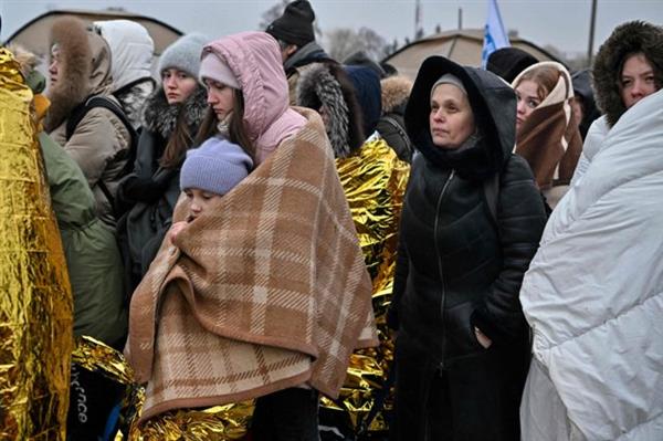 الإمارات: المساعدات للمتضررين الأوكرانيين نهج إنسانى ثابت