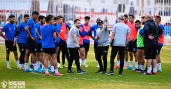 تعليمات من فيريرا للاعبى الزمالك في أول اجتماع