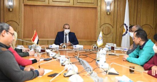 قنا تنتهي من وضع شروط وضوابط إنشاء المنشآت سهلة الفك والتركيب