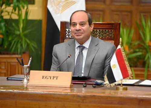 السيسي يهنىء المصريين في الخارج بحلول شهر رمضان
