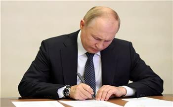   بوتين يوقع مرسوما بشأن الالتزامات المالية فى مجال النقل