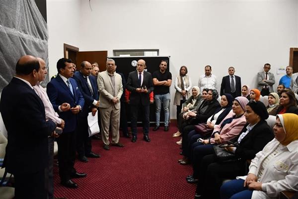 وزير الرياضة يُباشر عمله من مقر الوزارة بالعاصمة الإدارية الجديدة