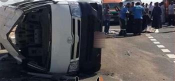   إصابة 15 شخصا إثر انقلاب سيارة بطريق الإسكندرية الصحراوى