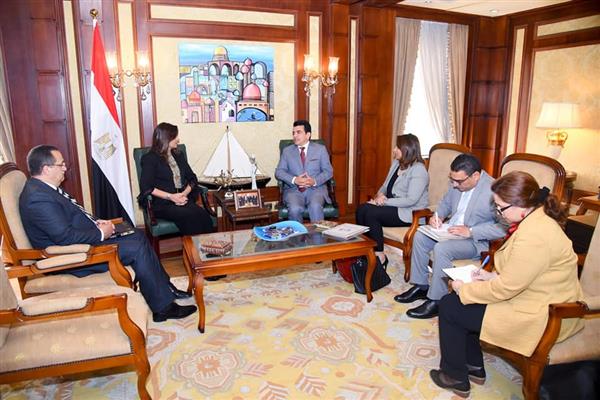 وزيرة الهجرة تلتقي مدير منظمة العالم الإسلامي «إيسيسكو»
