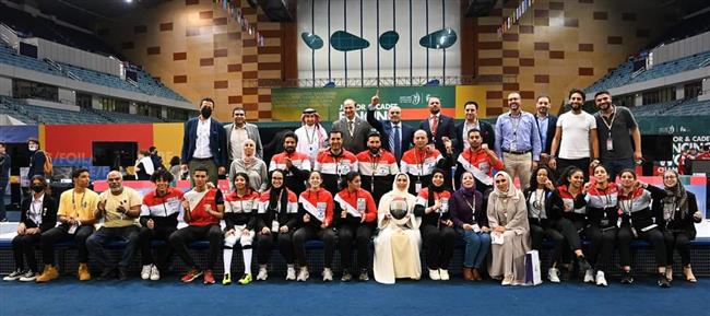 بعد ذهبية العالم .. وزير الرياضة يهنئ المنتخب الوطني لسلاح سيف المبارزة 