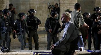   الاحتلال الإسرائيلي يمنع المصلين من دخول الأقصى بعد صلاة التراويح
