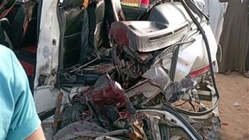   «حادث مروع».. مصرع وإصابة 12 شخصًا في تصادم 10 سيارات بدهشور .. صور