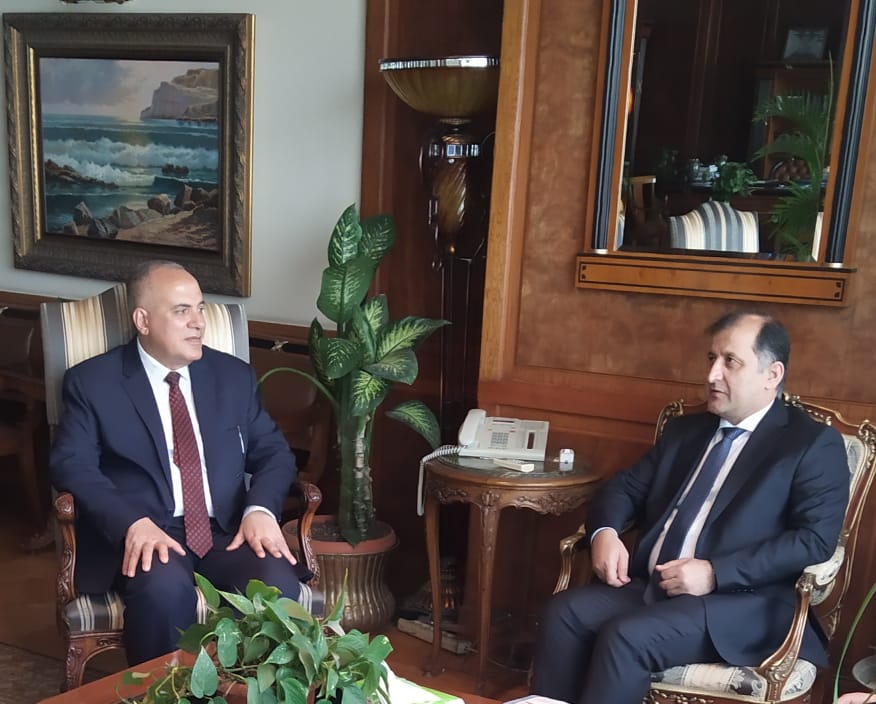 وزير الري يبحث مع سفير طاجيكستان سُبل تعزيز التعاون المشترك بين البلدين