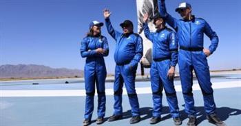 وصول أول طاقم فضاء من المدنيين بمحطة الفضاء الدولية