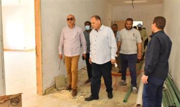   محافظ أسيوط يتفقد أعمال إنشاء مجمع خدمات المواطنين بقرية ديروط الشريف