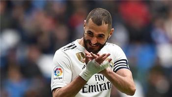 كريم بنزيما لاعب الشهر فى ريال مدريد
