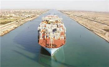   213 سفينة بحمولة 3.6 مليون طن بموانئ قناة السويس خلال مارس
