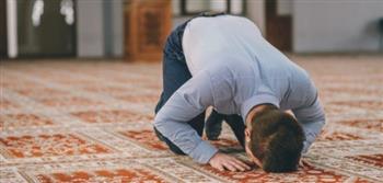 حكم تأخير صلاة العشاء في رمضان لتؤدى مع قيام الليل