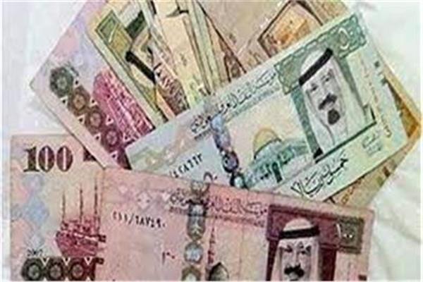 أسعار صرف العملات اليوم الأربعاء في البنوك 