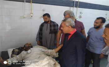 الصحة تتابع الحالة الصحية لمصابي حادث إنقلاب سيارة ميكروباص بالطريق الصحراوي بقنا 