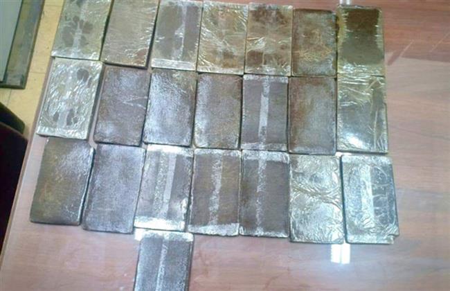 ضبط 6.5 كيلوجرام من مخدر الحشيش بحوزة 3 عناصر إجرامية بالإسماعيلية والإسكندرية