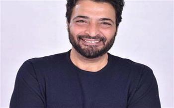 حميد الشاعري يكشف حقيقة تسببه في إصابة أحمد زكي بالجلطة وطلب مليون دولار لغناء أغنية وطنية