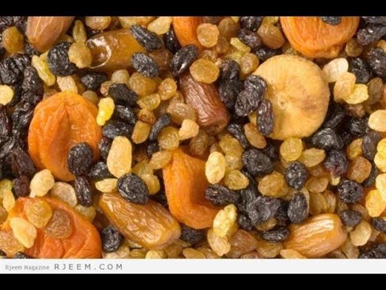 التين المجفف والزبيب لعلاج فقر الدم