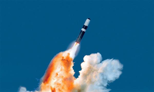 غواصات روسية تدمر أهدافا افتراضية في بحر اليابان بصواريخ كاليبر