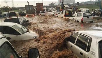   رئيس جنوب إفريقيا يصف الفيضانات المميتة في بلاده بـ «الكارثة»