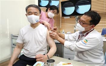   تطعيم أكثر من 44.5 مليون شخص ضد فيروس كورونا فى كوريا الجنوبية