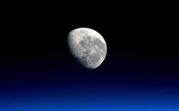   وكالة الفضاء الأوروبية توقف التعاون مع روسيا فى مهمات القمر